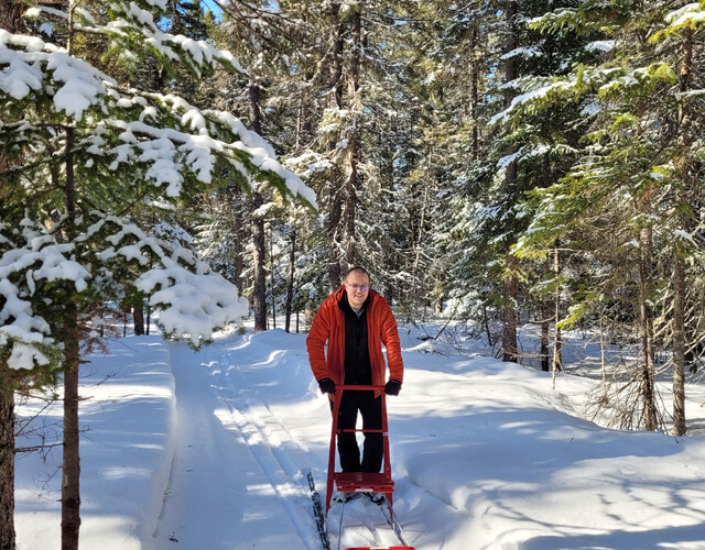 Activités d'initiation au ski Hok et à la trottinette des neiges